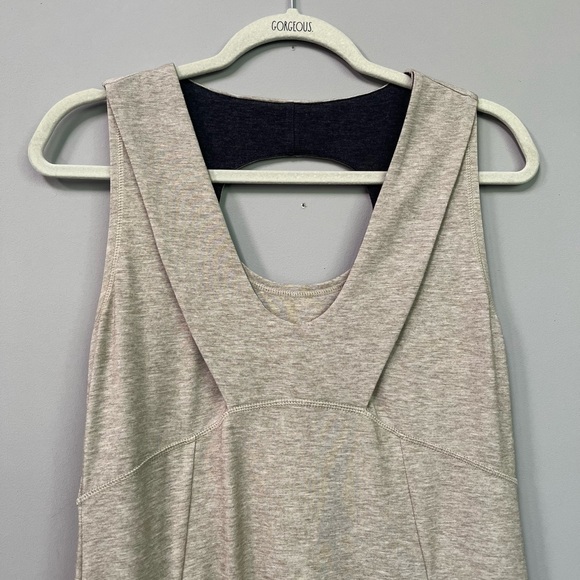 Athletic dress (XS) - Picture 6 of 9